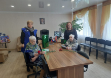 Поздравление с 80 летием победы и вручение подарков от администрации Никулинского сельского округа!