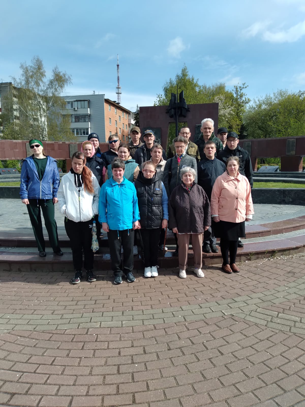 Экскурсия в "Парк Победы" и мемориальный комплекс "Смоленское захоронение"
itemprop=
