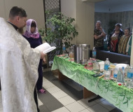 Главная — Освящение воды отцом Сергием — фото