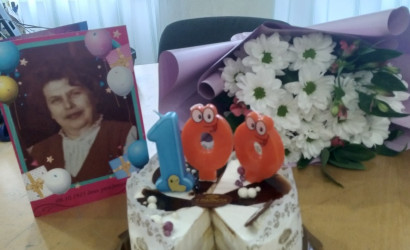 Фотогалерея — Поздравление с Вековым Юбилеем-100 лет! — фото